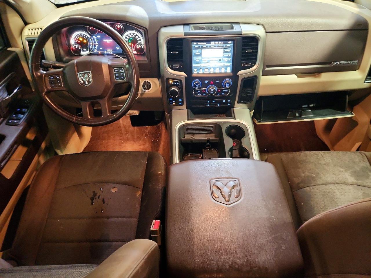 2016 Dodge RAM 1500 SLT