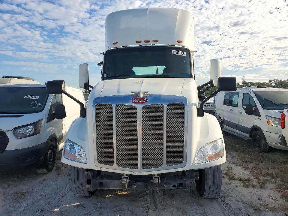 2018 Peterbilt 579