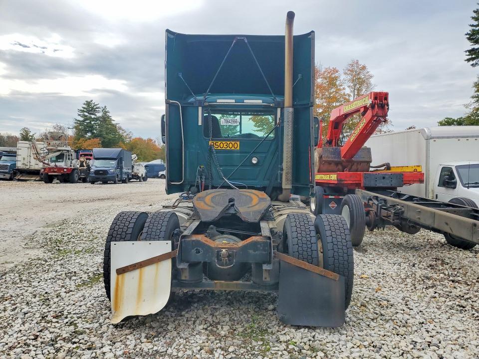 2016 Mack 600 CXU600