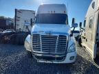2010 Freightliner Cascadia Semi Truck