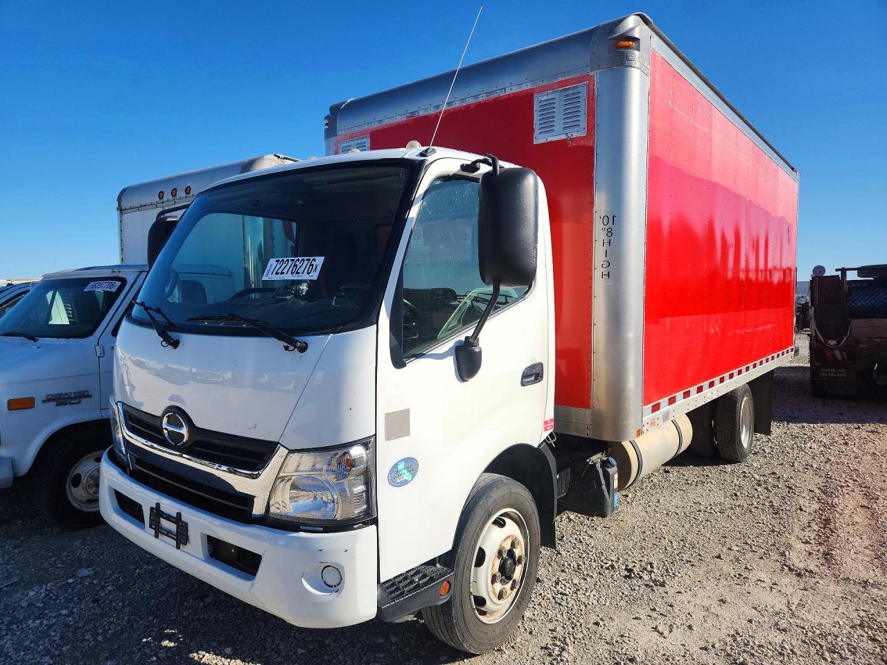 2018 Hino 195-BOX Truck