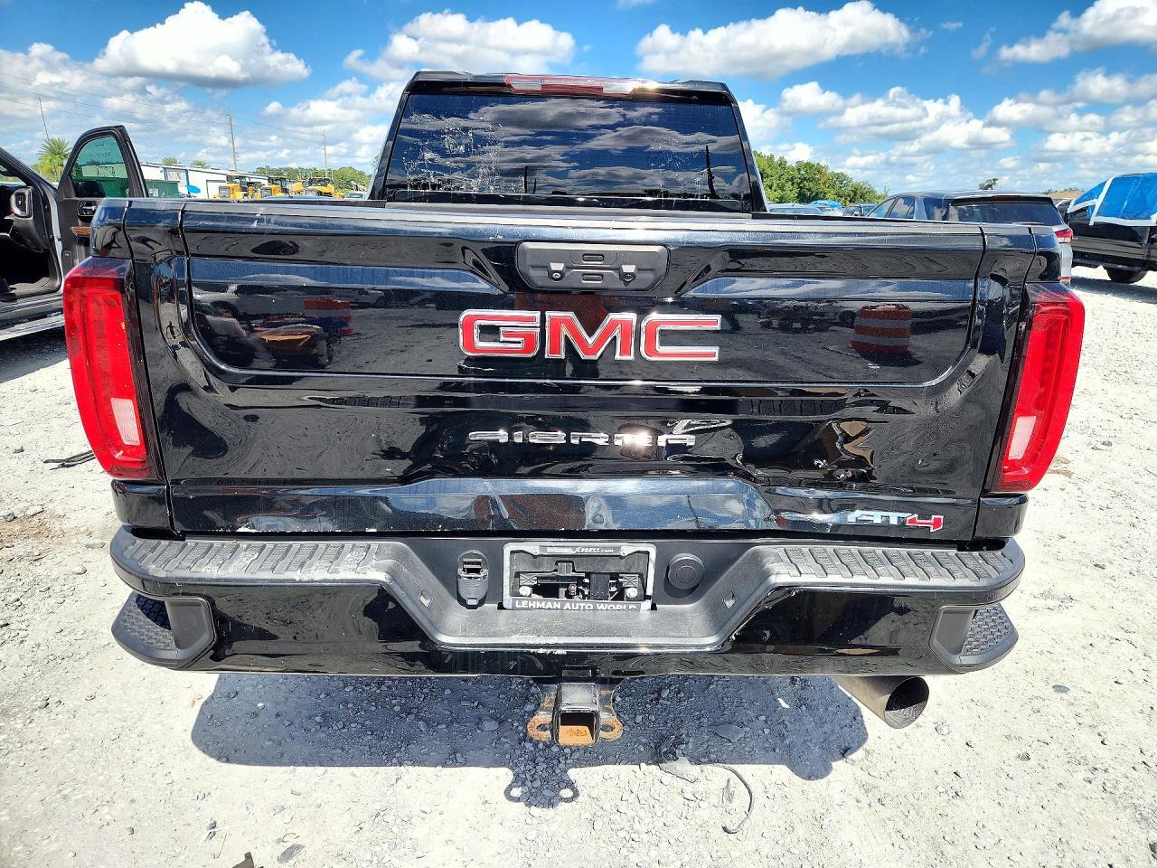2023 GMC Sierra K2500 AT4