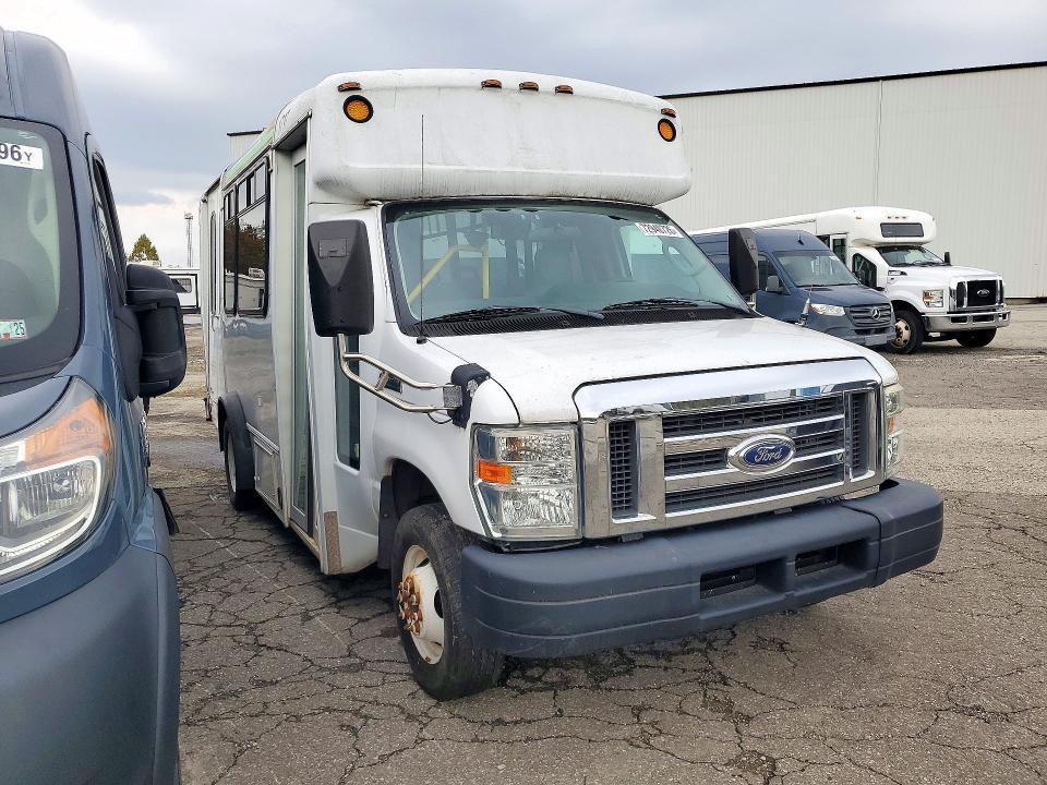2017 Ford E350 Shuttle Bus