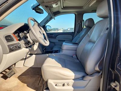 2011 GMC Yukon XL K1500 SLT