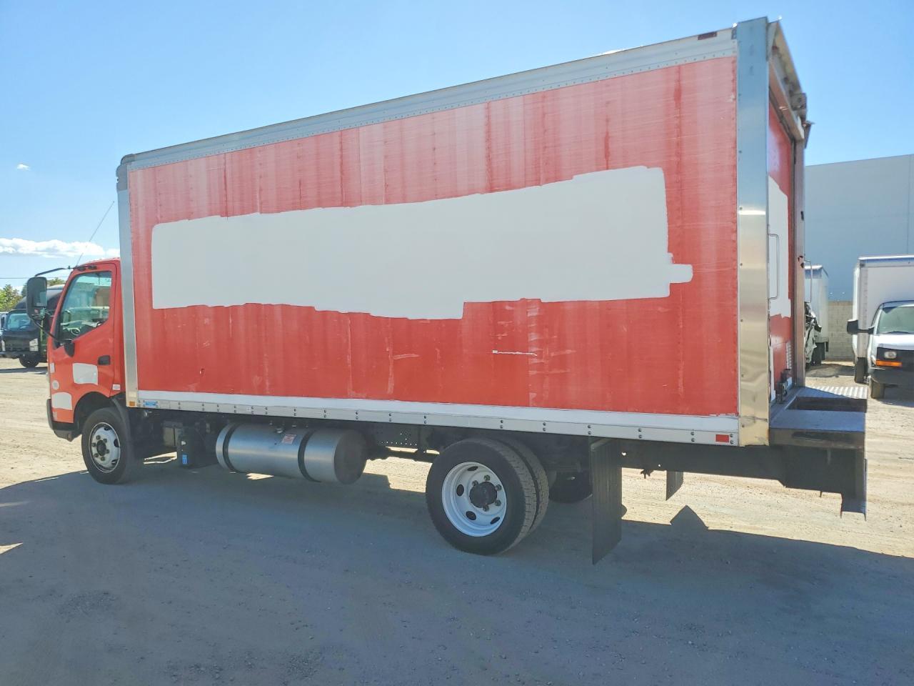 2018 Hino 195