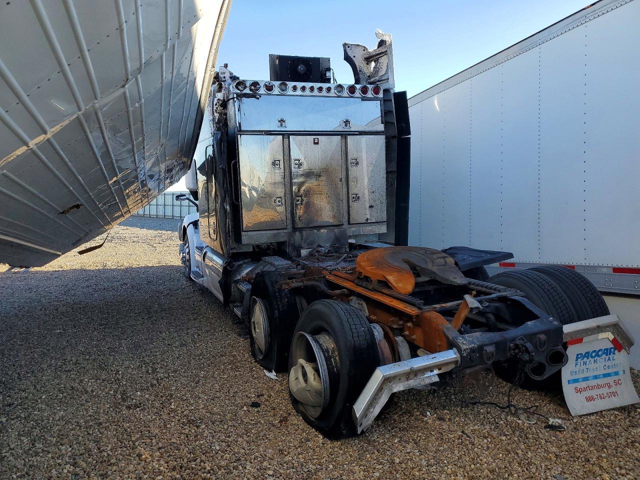 2018 Peterbilt 579 Semi Truck