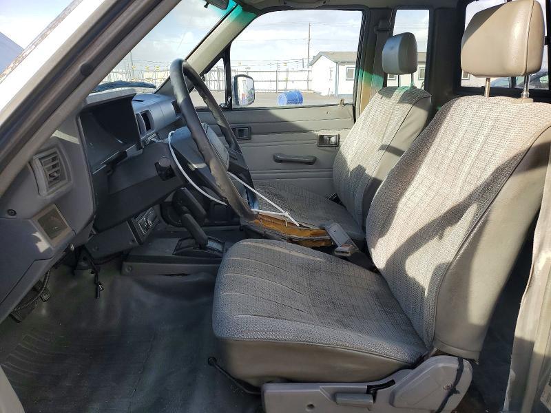 1986 Toyota Pickup Xtracab RN67 DLX