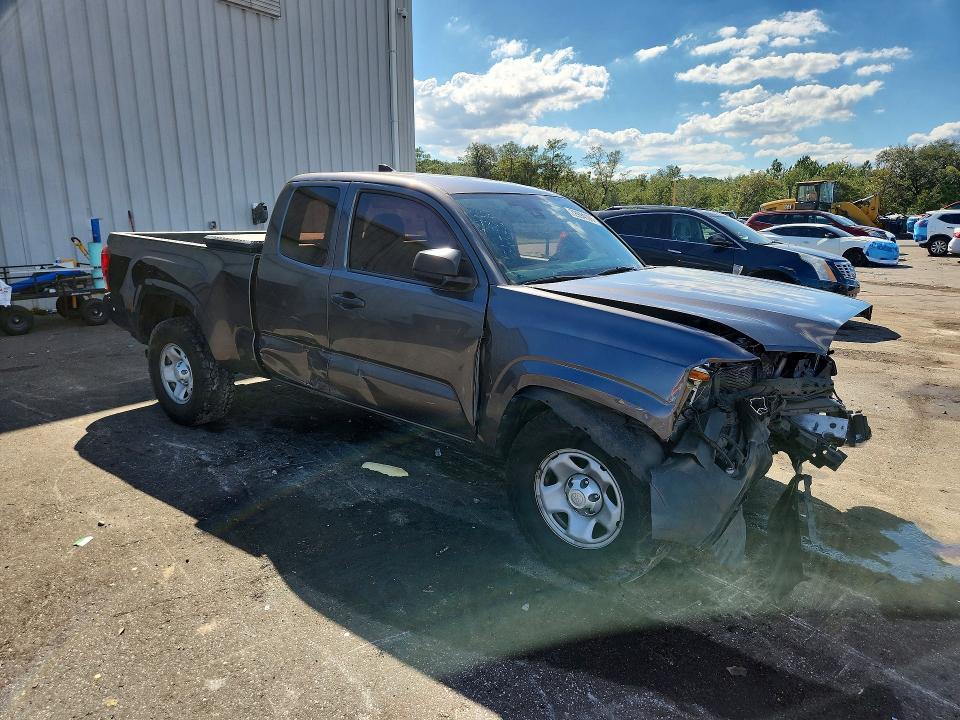 2018 Toyota Tacoma SR