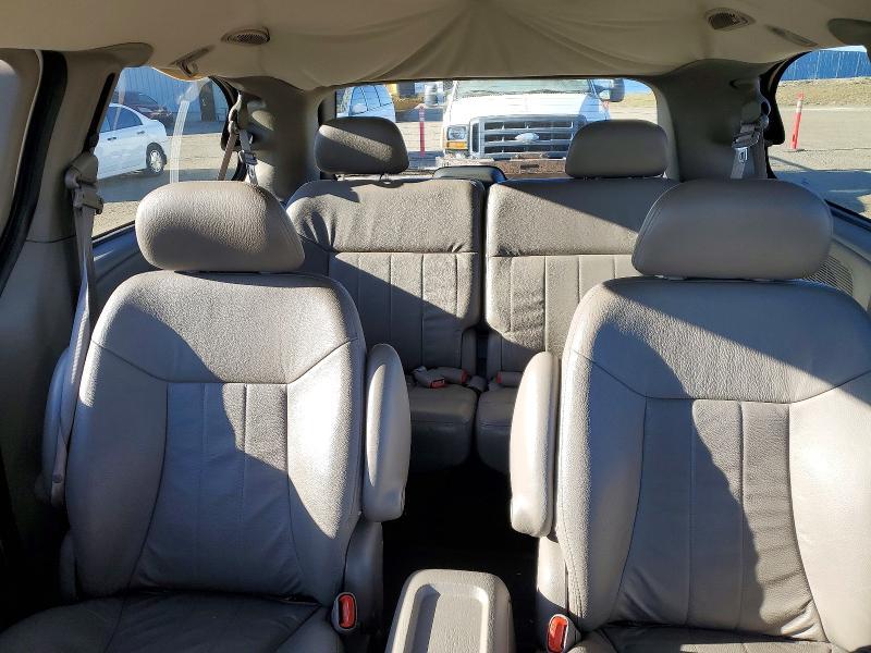 2002 Chrysler Town & Country EX