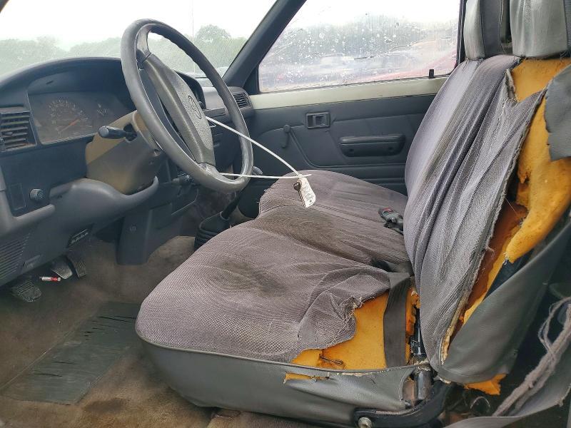 1992 Toyota Pickup Base