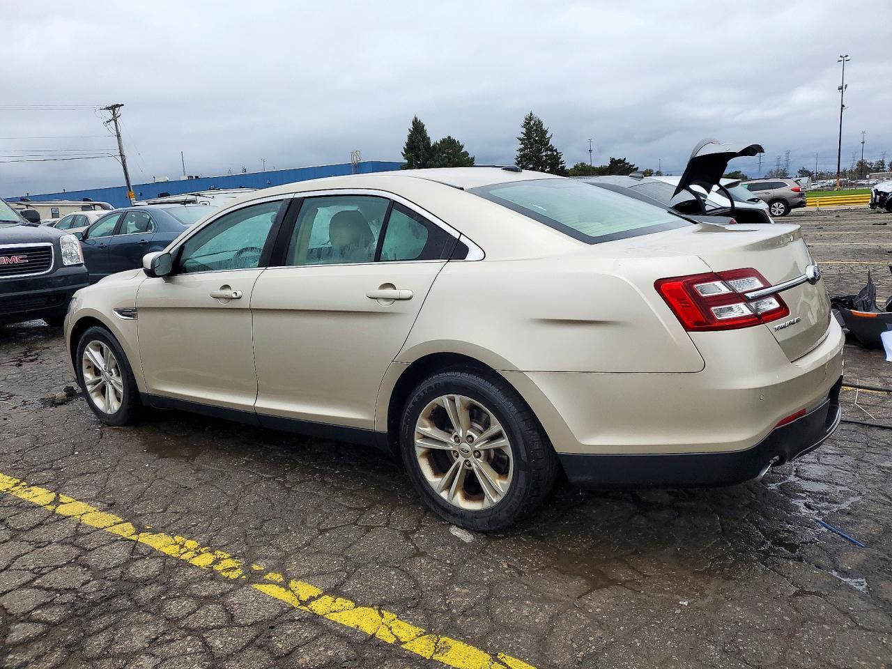 2017 Ford Taurus SEL