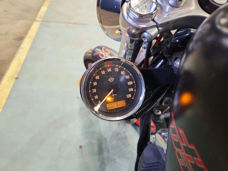 2016 Harley-Davidson XL1200 V