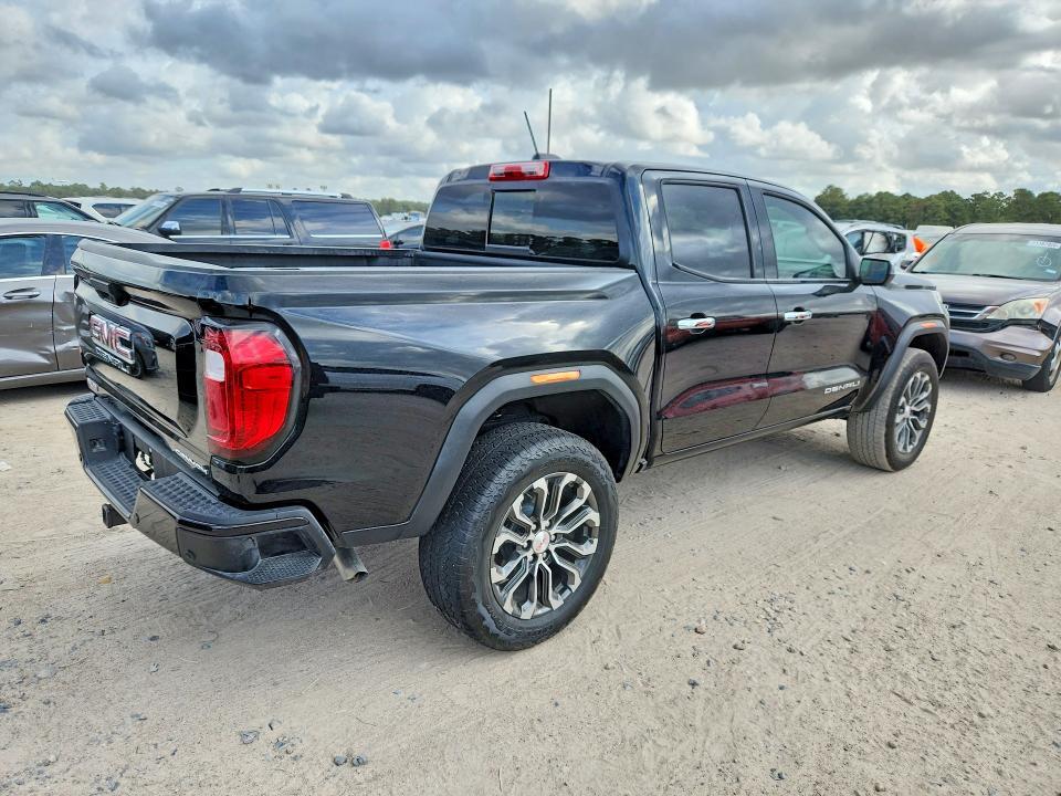 2025 GMC Canyon Denali