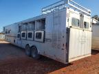 1999 Sundowner Horse Trailer