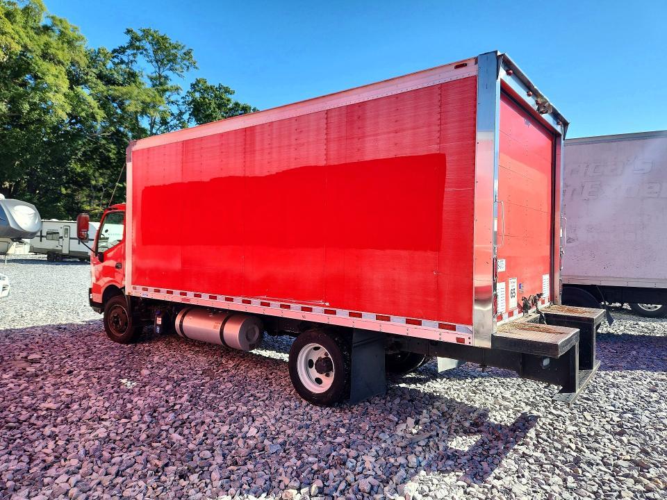 2018 Hino 195 BOX Truck