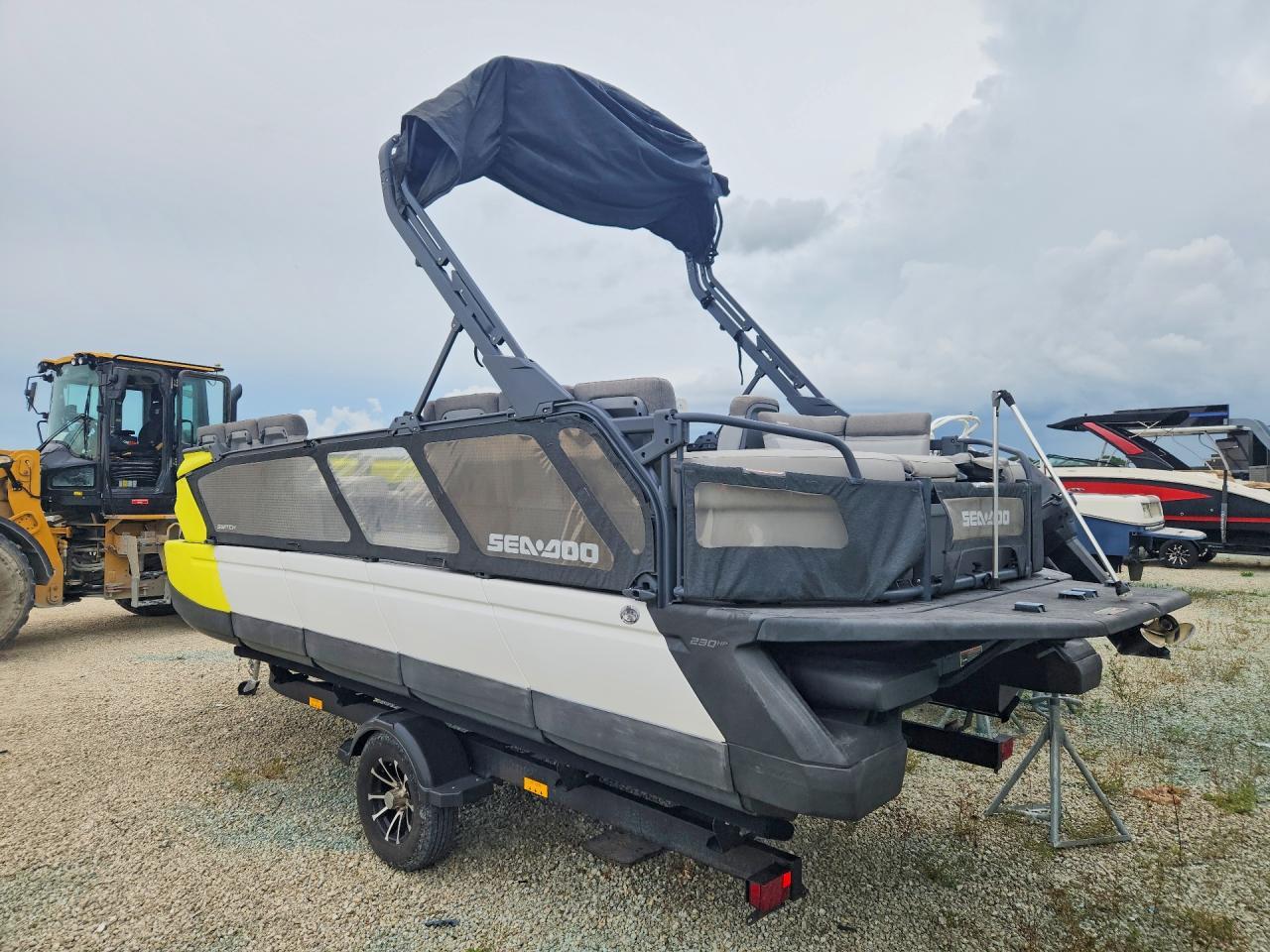 2022 Sea-Doo Boat