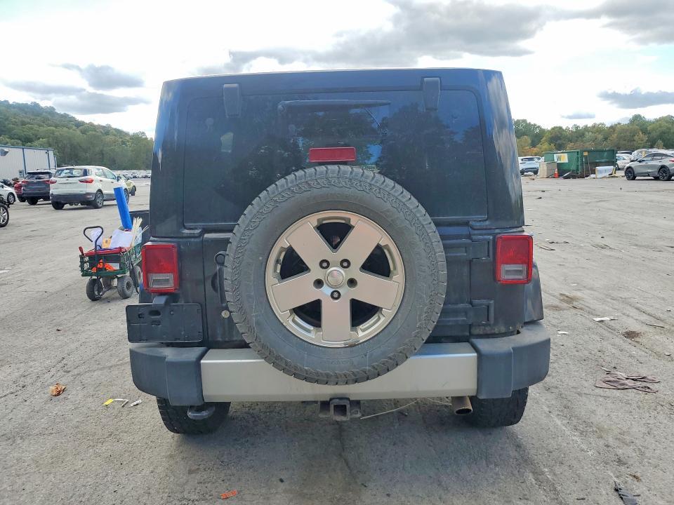 2011 Jeep Wrangler Unlimited Sahara