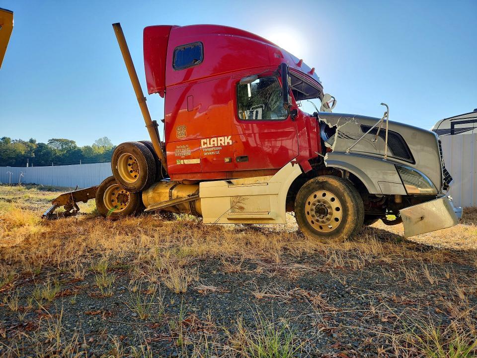 2009 Volvo VN VNL