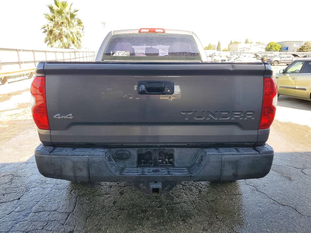 2014 Toyota Tundra SR