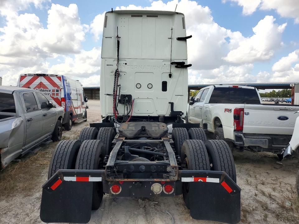 2022 International LT625 Semi Truck