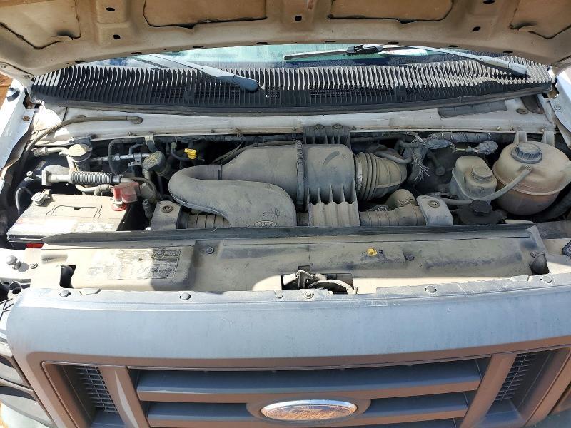 2013 Ford Econoline E350 Super Duty Wagon