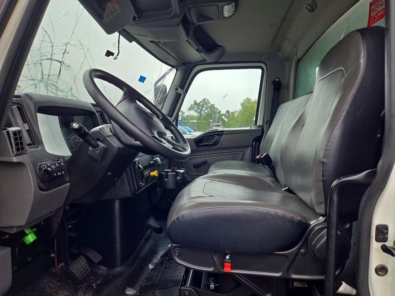 2022 International MV607 BOX Truck