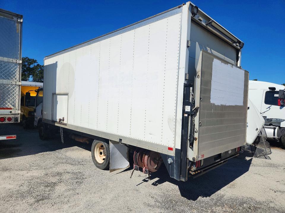 2018 Isuzu NPR HD BOX Truck