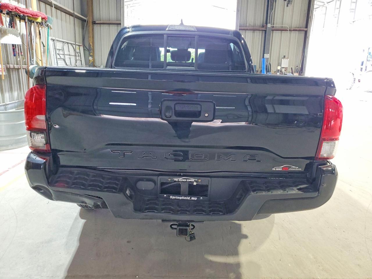 2022 Toyota Tacoma SR