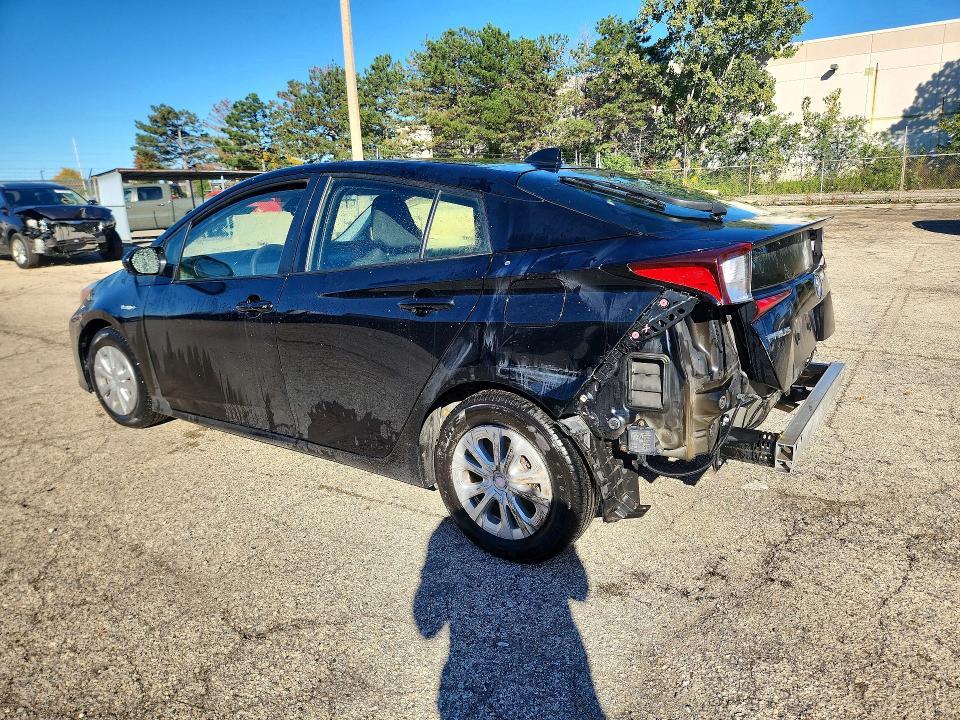 2022 Toyota Prius LE