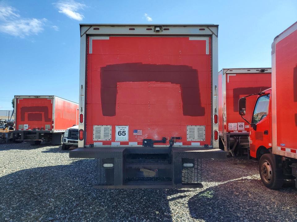 2017 Hino 195 BOX Truck