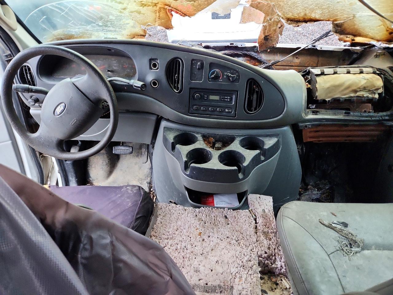 2006 Ford E250 Delivery Van