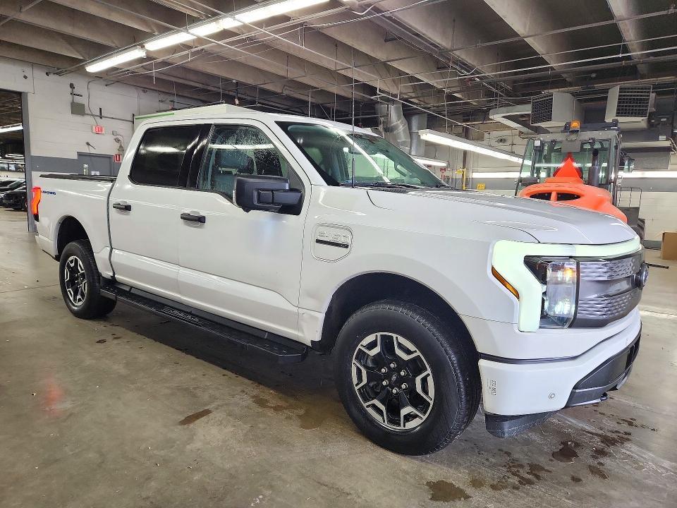 2022 Ford F150 Lightning PRO