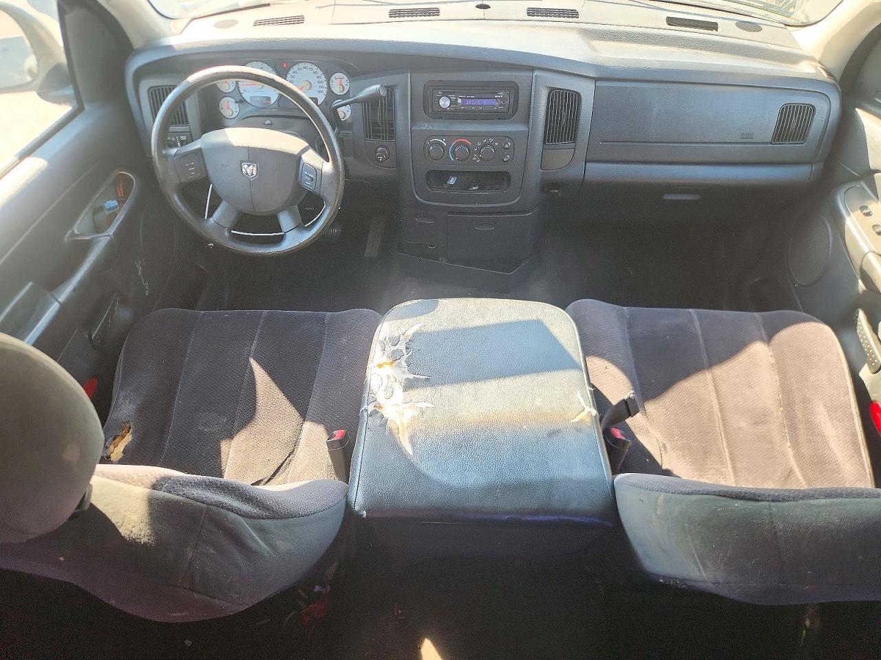 2004 Dodge RAM 1500 ST