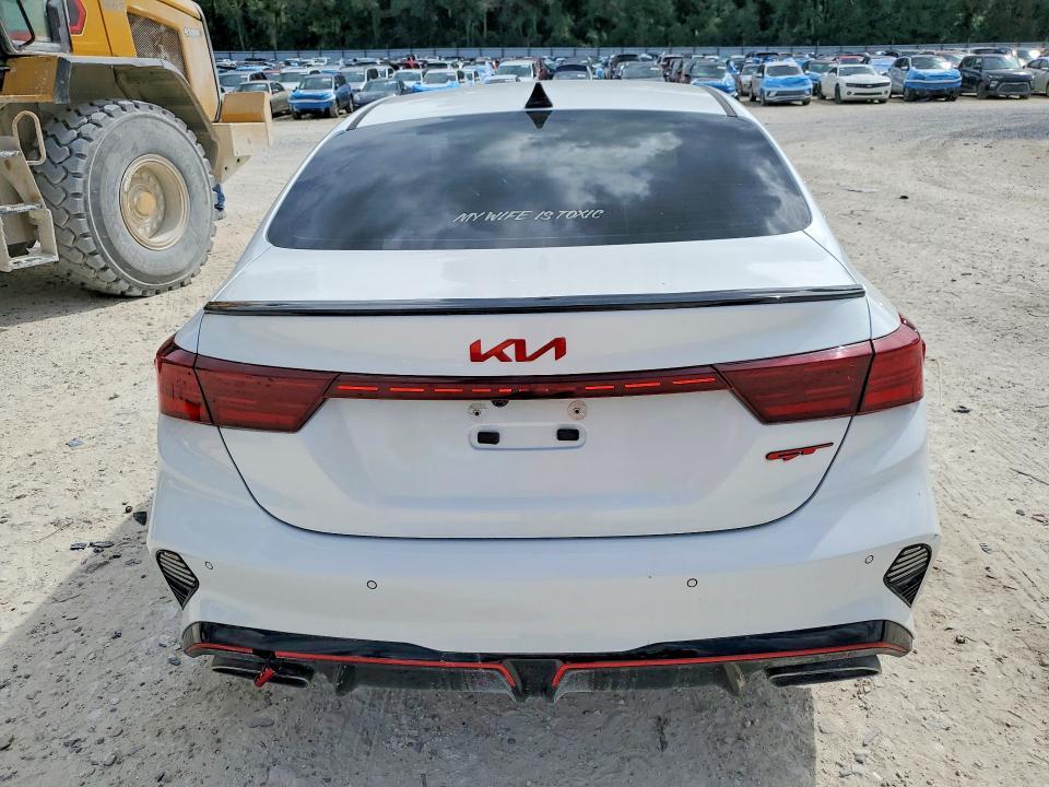 2023 KIA Forte GT