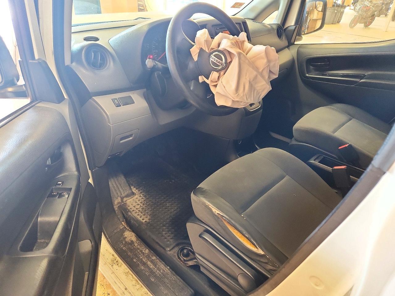 2015 Nissan NV200 Delivery Van