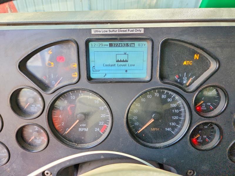 2016 Mack GU713 ROLL-OFF Container Truck