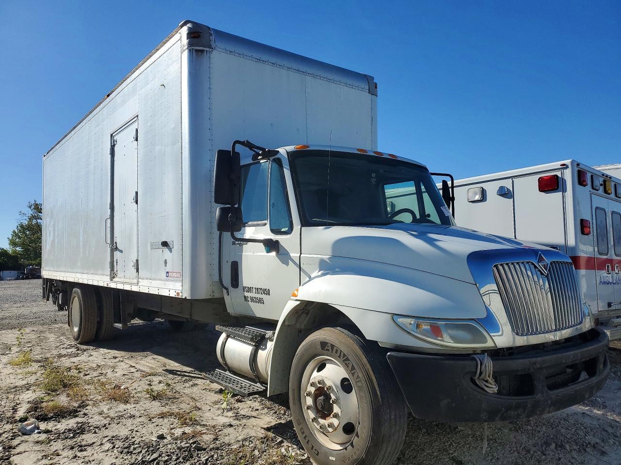 2012 International 4300 BOX Truck