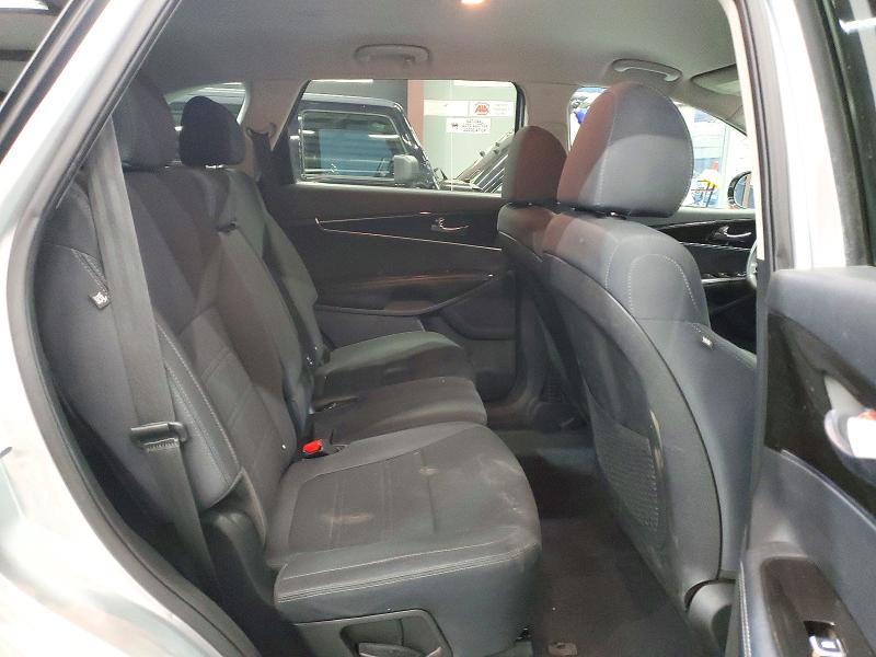 2019 KIA Sorento LX