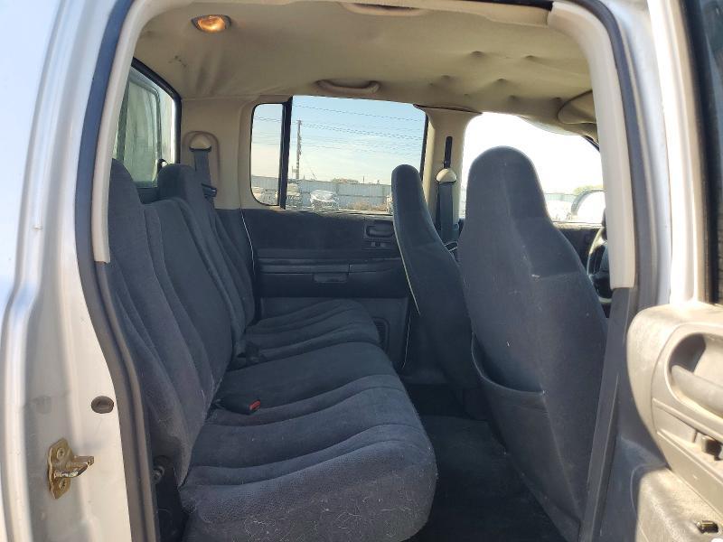2004 Dodge Dakota Quad SLT