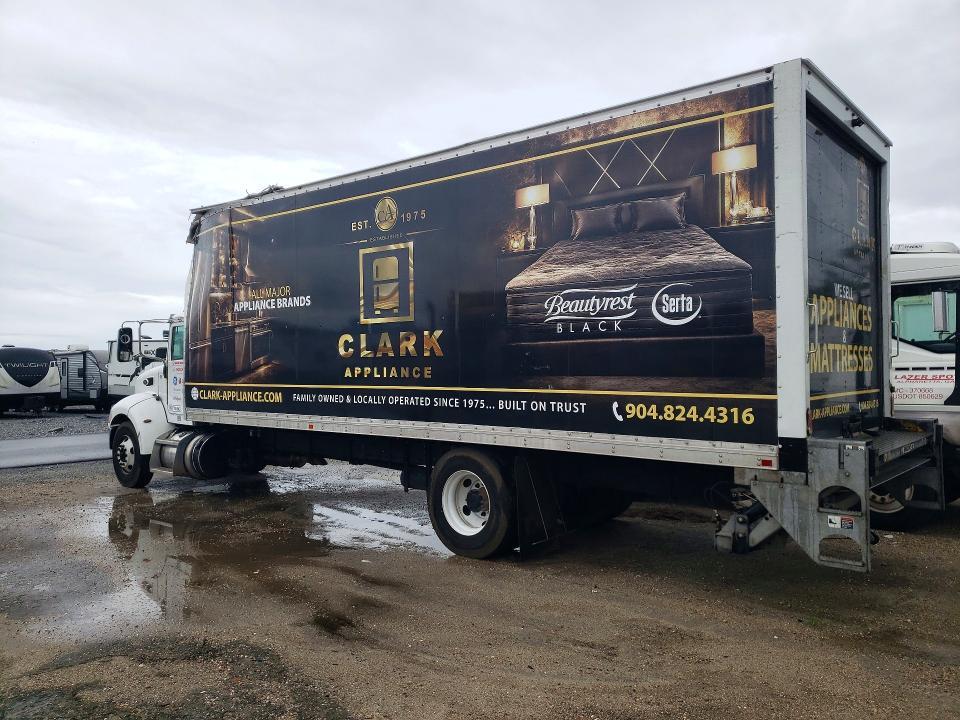 2022 Ptrb 2022 Peterbilt 330 BOX Truck