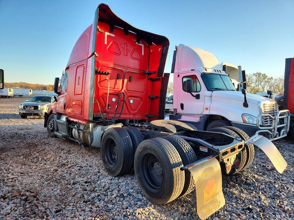 2025 Freightliner Cascadia 126 Semi Truck