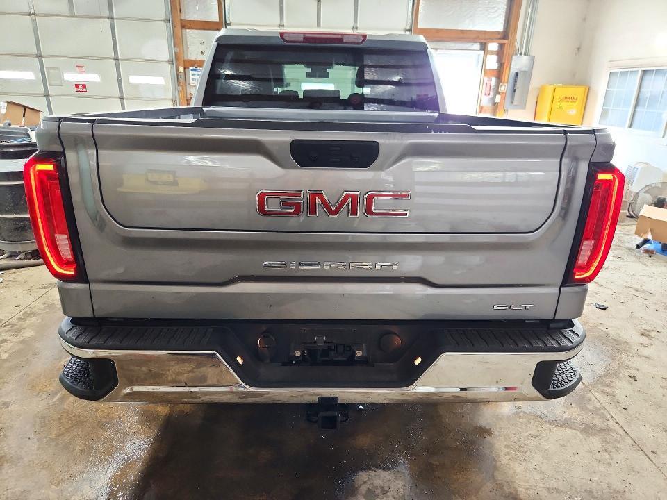 2026 GMC Sierra K1500 SLT