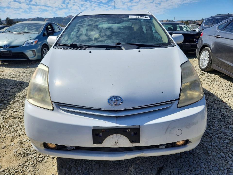 2004 Toyota Prius Base