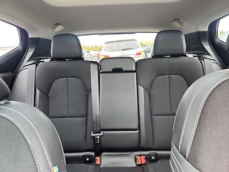 2020 Volvo Xc40 T5 Momentum