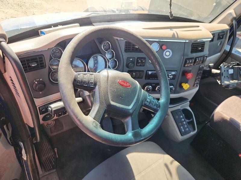 2018 Peterbilt 579 Semi Truck