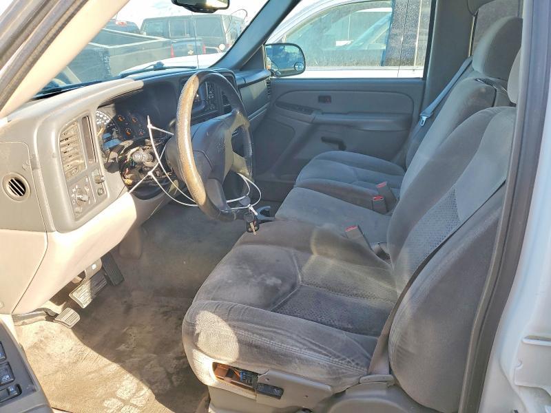 2004 Chevrolet Suburban C1500
