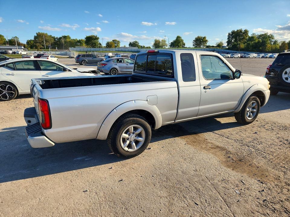2003 Nissan Frontier Standard