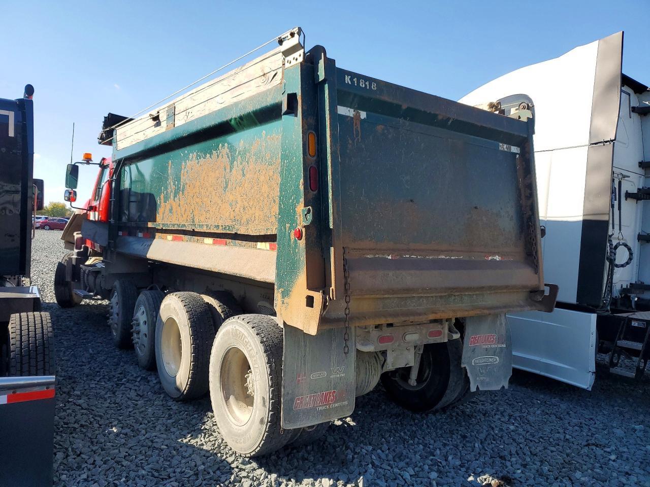 2016 Freightliner 114SD Dump Truck