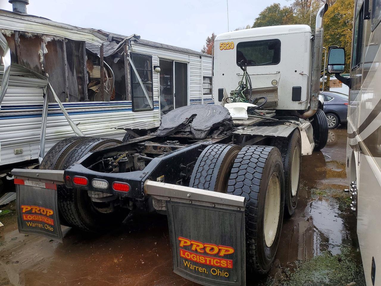 2020 Peterbilt 579 Semi Truck