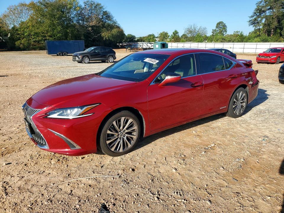 2019 Lexus ES 300H
